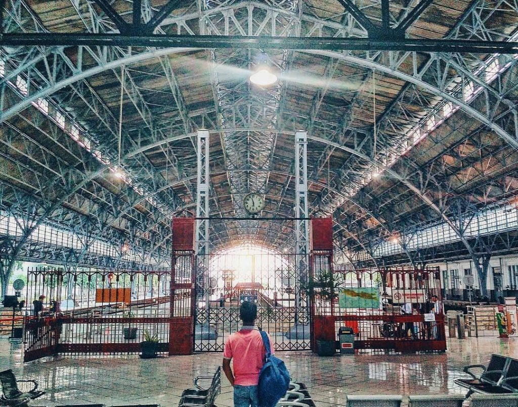 Stasiun Tanjung Priok Jakarta Stasiun Di Indonesia