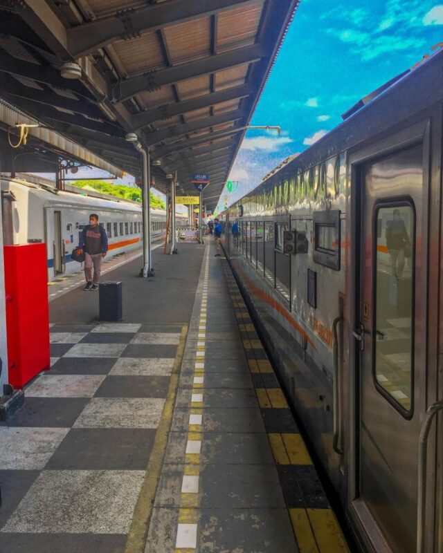 Jadwal Kereta Api Stasiun Cirebon Kejaksaan