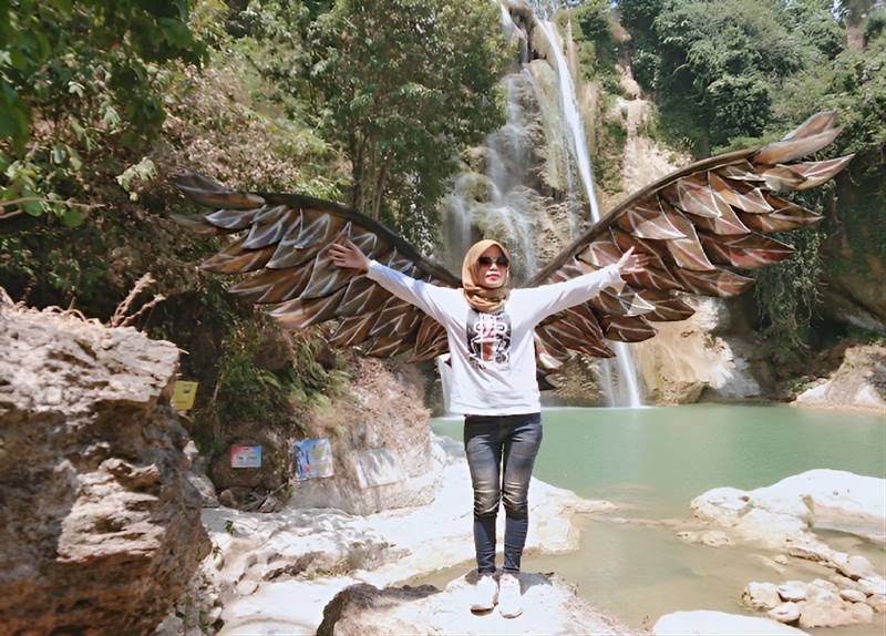 Air Terjun Nglirip