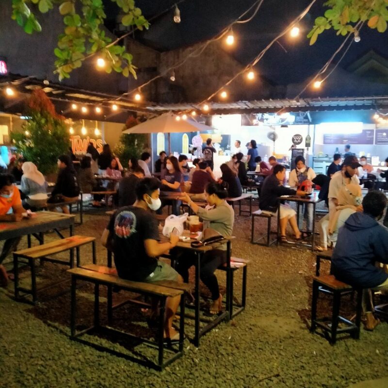 10 Daftar Pilihan Cafe Tangerang Untuk Hangout Weekend - Food Yard 10 Daftar Pilihan Cafe Tangerang Untuk Hangout Weekend - Food Yard