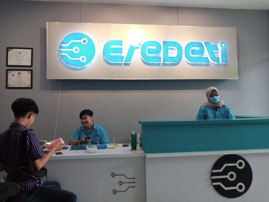 10 Penyedia Jasa Layanan Service iPhone di Bekasi Lengkap, Murah - Eredeti Bekasi - Apple Service Specialist 10 Penyedia Jasa Layanan Service iPhone di Bekasi Lengkap, Murah - Eredeti Bekasi - Apple Service Specialist