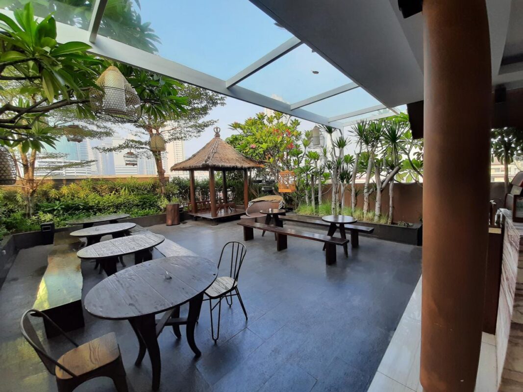 10 Referensi Tempat Bukber Terdekat di Daerah Setiabudi Jakarta Selatan Yang Nyaman dan Enak! - Sky Garden Cafe 10 Referensi Tempat Bukber Terdekat di Daerah Setiabudi Jakarta Selatan Yang Nyaman dan Enak! - Sky Garden Cafe