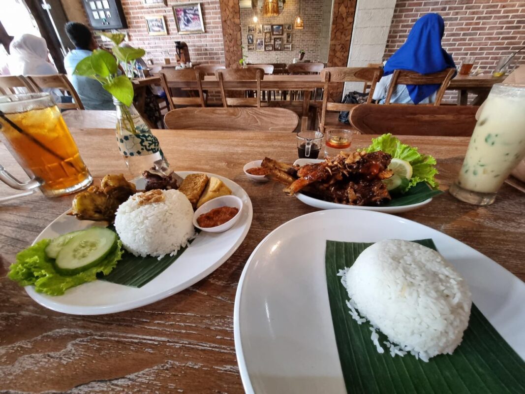 10 Rekomendasi Tempat Buka Puasa di Jakarta Timur - Warung Tekko Pemuda 10 Rekomendasi Tempat Buka Puasa di Jakarta Timur - Warung Tekko Pemuda