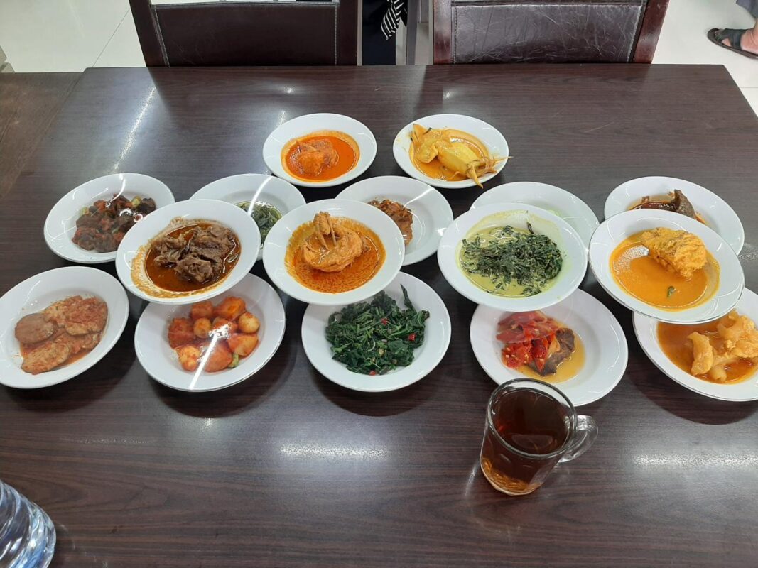 10 Rekomendasi Tempat Buka Puasa di Jakarta Timur - Restoran Sederhana Jalan Sunan Giri 10 Rekomendasi Tempat Buka Puasa di Jakarta Timur - Restoran Sederhana Jalan Sunan Giri