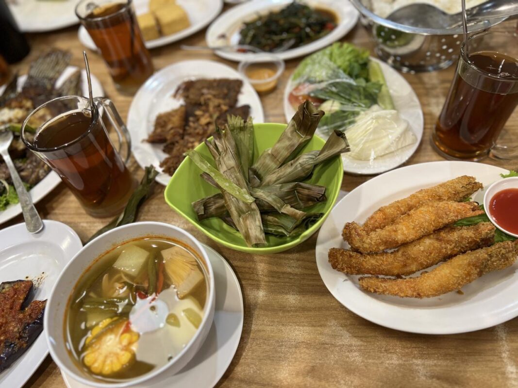 10 Rekomendasi Tempat Buka Puasa di Jakarta Timur - Riung Tenda 10 Rekomendasi Tempat Buka Puasa di Jakarta Timur - Riung Tenda