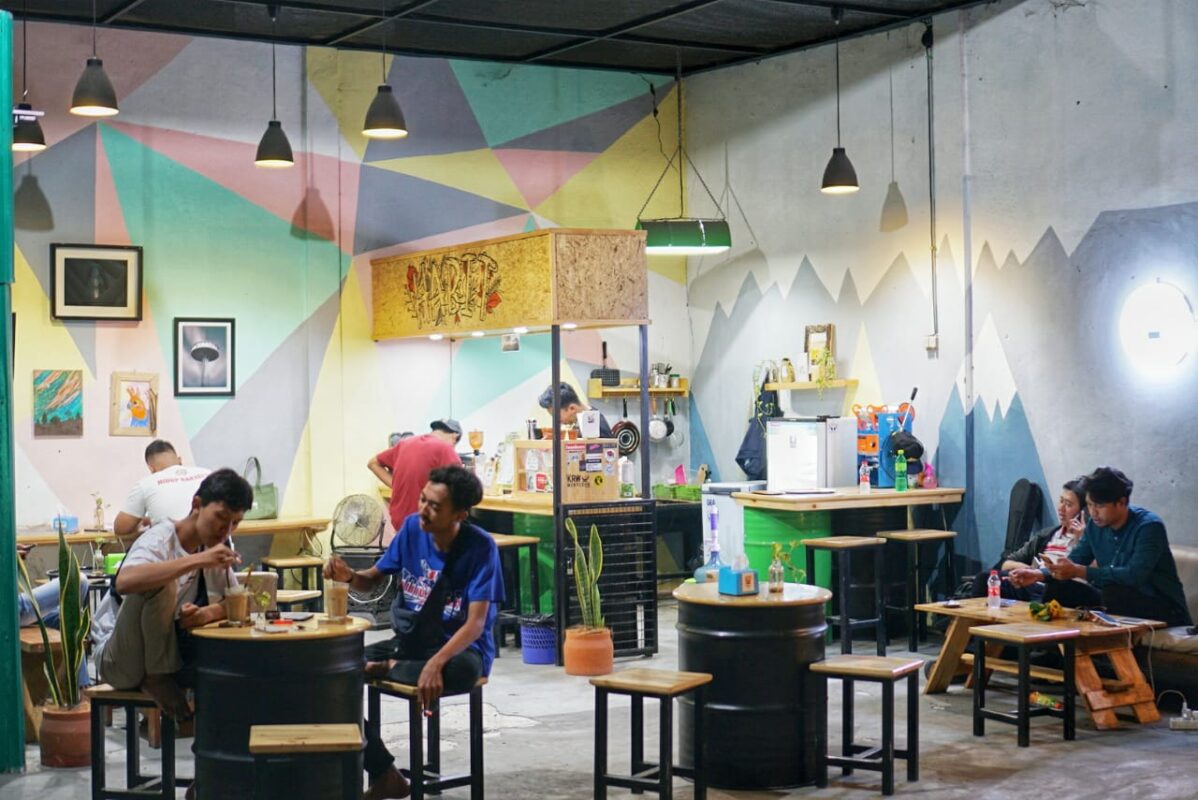 Cari Tempat Ngopi Hits di Daerah Karawang? Coba Habit Coffee Shop Berikut Ini Cari Tempat Ngopi Hits di Daerah Karawang? Coba Habit Coffee Shop Berikut Ini