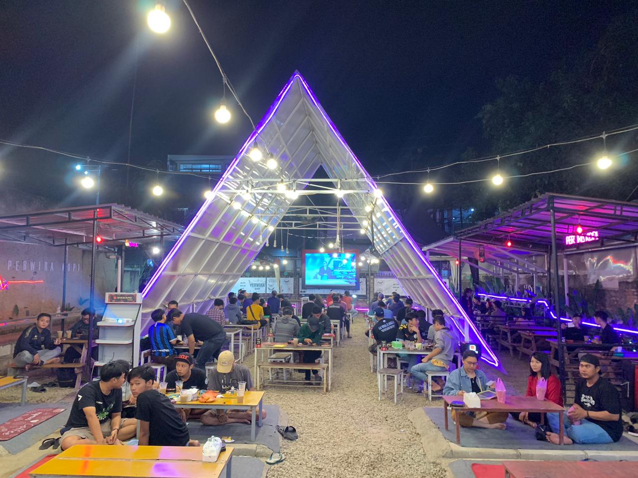 Cari Tempat Ngopi Hits di Daerah Karawang? Coba 13 Daftar Pilihan Coffee Shop Berikut Ini