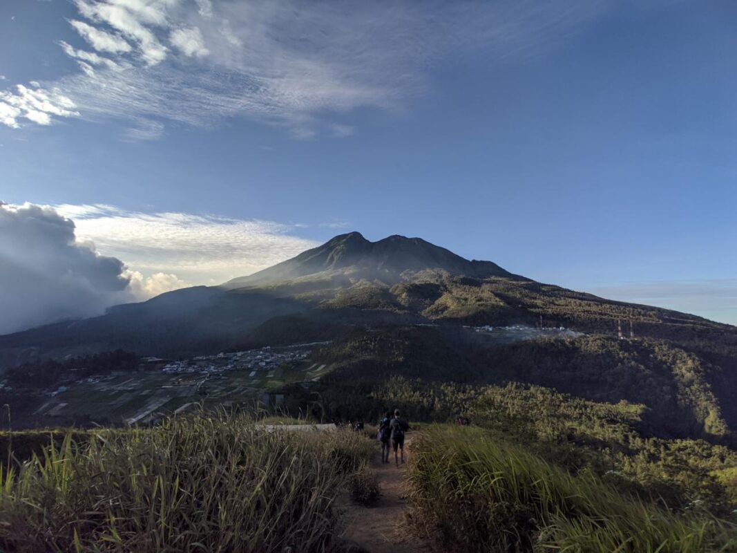 Gunung Tertinggi di Pulau Jawa yang Menarik Untuk Didaki - Gunung Lawu Gunung Tertinggi di Pulau Jawa yang Menarik Untuk Didaki - Gunung Lawu