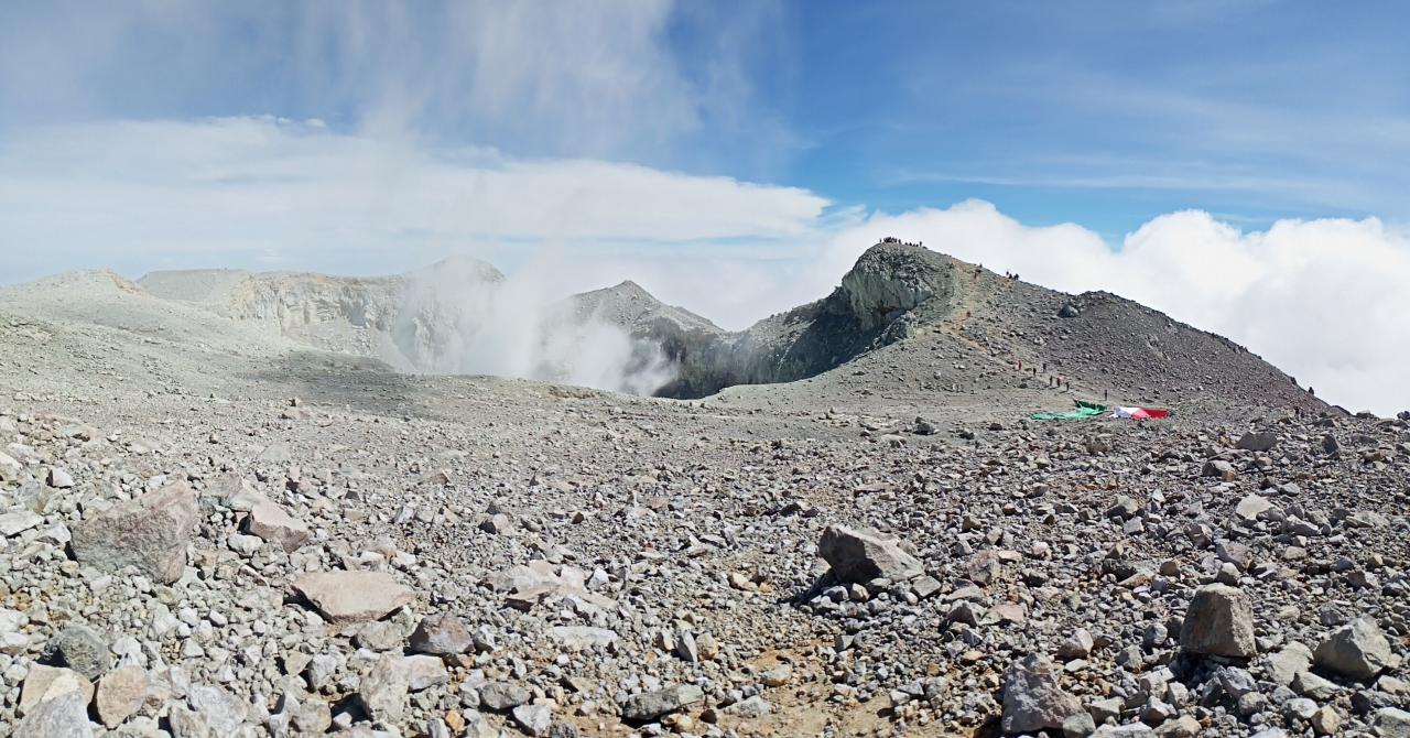 Gunung Tertinggi di Pulau Jawa yang Menarik Untuk Didaki - Gunung Welirang Gunung Tertinggi di Pulau Jawa yang Menarik Untuk Didaki - Gunung Welirang