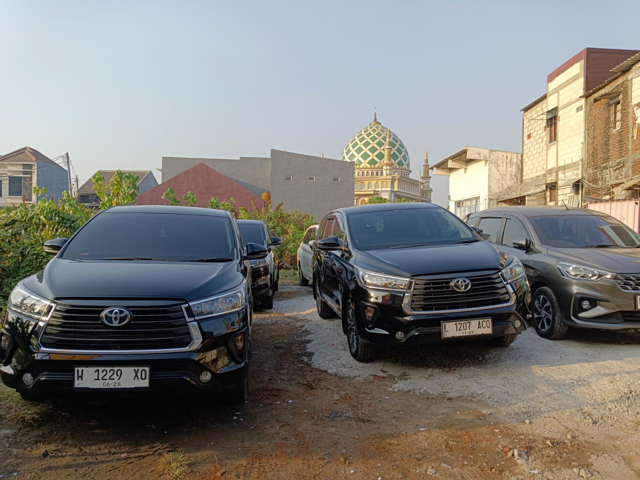 Innova Rp.350.000 Avanza Rp.330.000 dan Daftar Harga Rental Sewa Mobil Surabaya Lainnya Ini