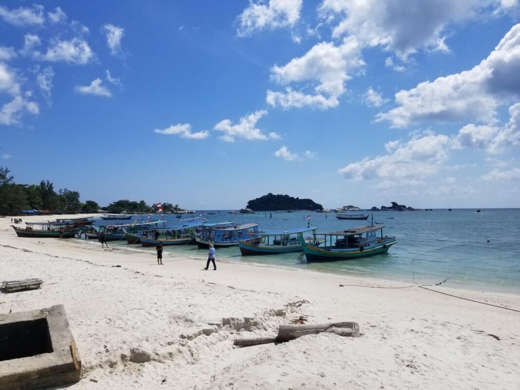 Pantai Tanjung Kelayang di Kepulauan Bangka Belitung Pantai Tanjung Kelayang di Kepulauan Bangka Belitung